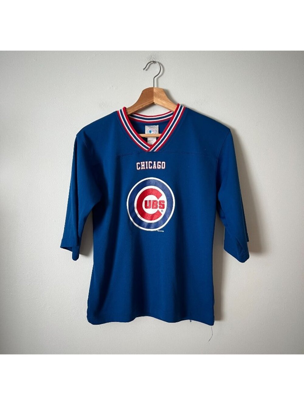 Vintage MLB Genuine Merch Chicago Cubs 3/4 Sleeve V-Neck Jersey Kid's Size Small